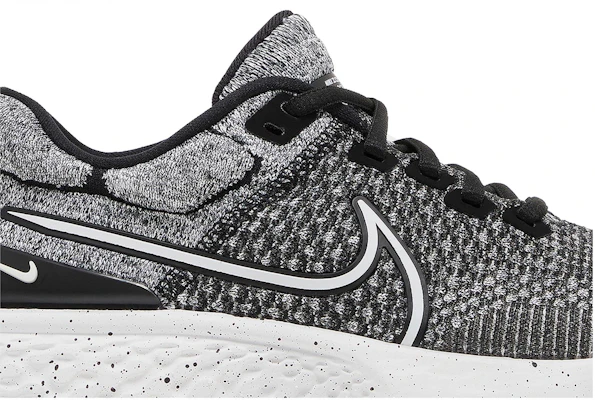 (女性)Nike ZoomX Invincible Run Flyknit 2 'Oreo' DC9993-103 Order (女性)Nike ZoomX Invincible Run Flyknit 2 'Oreo' DC9993-103