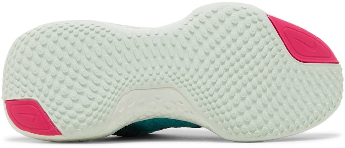 Nike Invincible Run 2 Flyknit 透氣 低筒 跑步鞋 女款 湖水綠 Shop Nike Invincible Run 2 Flyknit 透氣 低筒 跑步鞋 女款 湖水綠