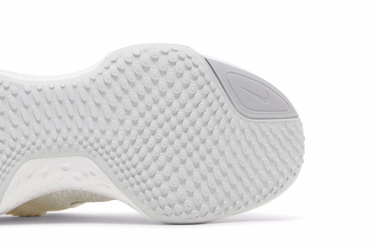 (Women) Nike ZoomX Invincible Run Flyknit 2 'White Pure Platinum' DC9993-101