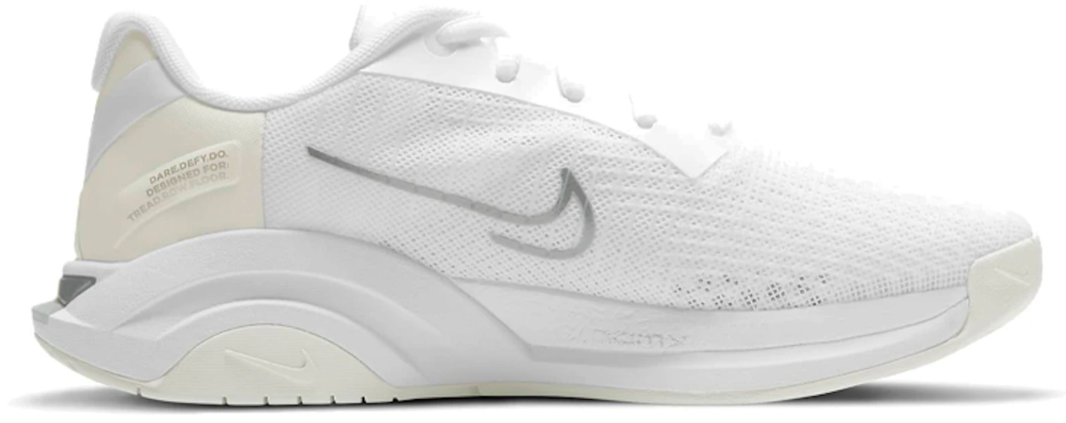 (W) Nike ZoomX SuperRep Surge ''Bianco Argento Metallico'' CK9406-100 Lookbook (W) Nike ZoomX SuperRep Surge ''Bianco Argento Metallico'' CK9406-100