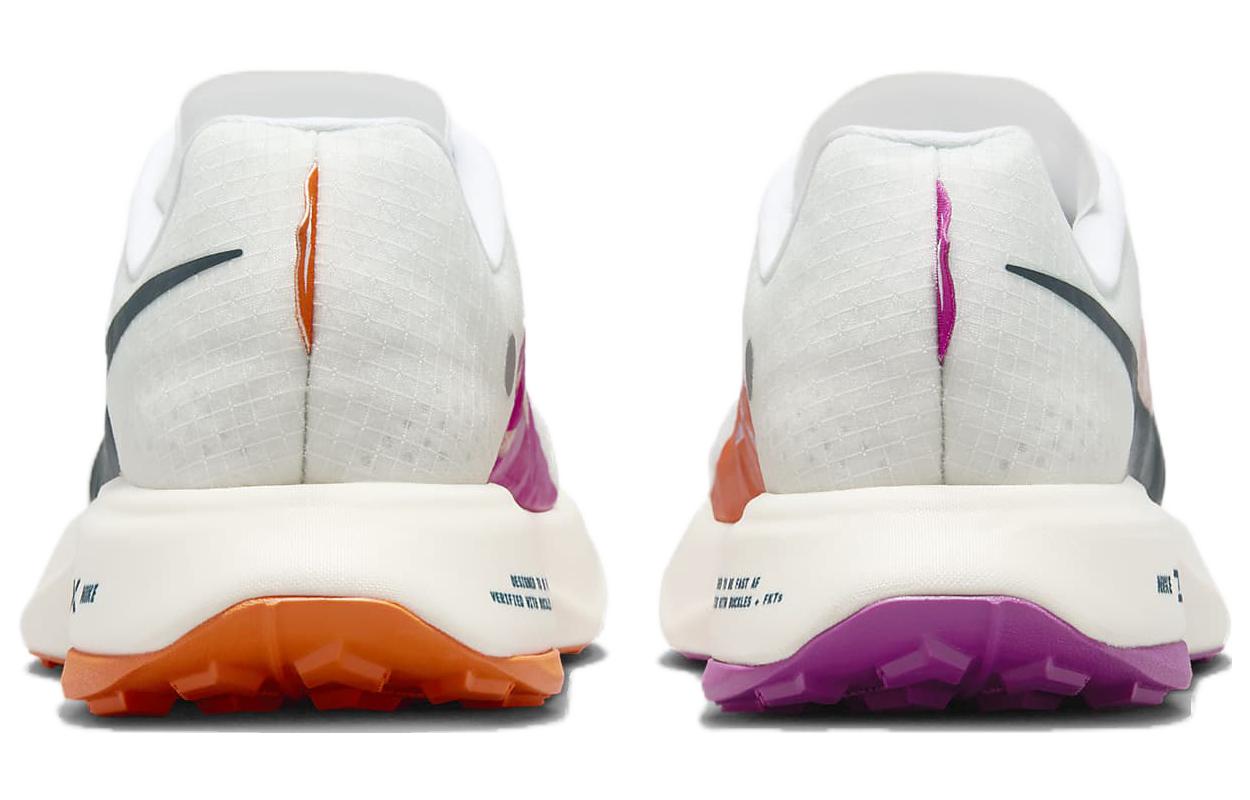 Lookbook (W) ナイキ ズームX ウルトラフライ トレイル 白ブドウジャングル DZ0489-101