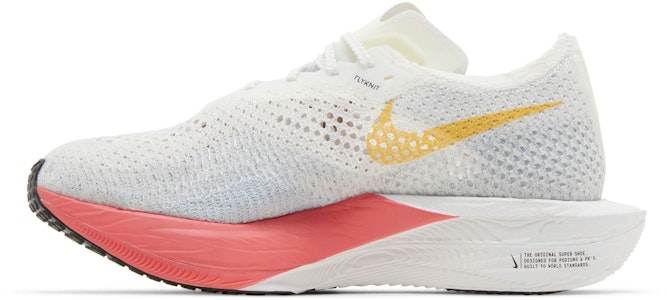 (W) Nike ZoomX VaporFly Next% 3 'Putih Sea Coral' DV4130-101 Lookbook (W) Nike ZoomX VaporFly Next% 3 'Putih Sea Coral' DV4130-101