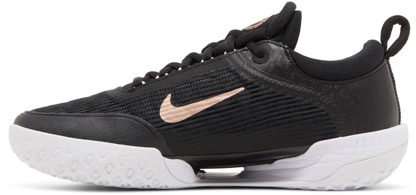 (W) NikeCourt Zoom NXT 'Hitam Metalik Merah Perunggu' DV3282-001 Lookbook (W) NikeCourt Zoom NXT 'Hitam Metalik Merah Perunggu' DV3282-001