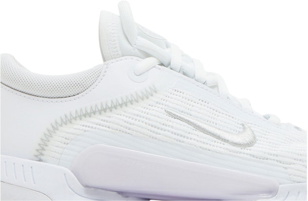 (W) NikeCourt Zoom NXT 'Putih Perak Metalik' DV3282-101 Order (W) NikeCourt Zoom NXT 'Putih Perak Metalik' DV3282-101