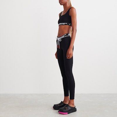 (W) 오프화이트 클래식 로고 스트레치 스포츠 브라 블랙 OWVO047C99JER0011000 Shop (W) 오프화이트 클래식 로고 스트레치 스포츠 브라 블랙 OWVO047C99JER0011000