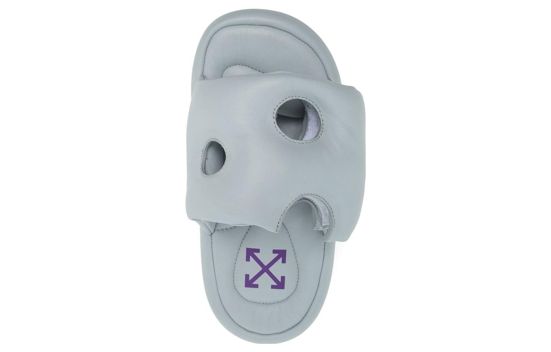 Lookbook (W) 오프화이트 플랫 샌들 '블루' OWIH026S22LEA0014000