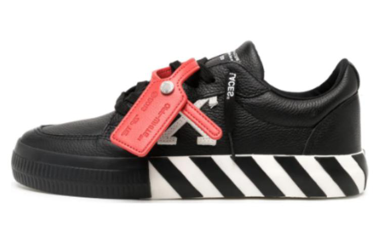 (W) Off-White Low-Top Sneakers 'Black Leather'