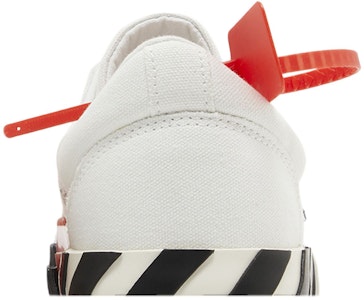 (W) Off-White Vulc Sneaker 'Putih Hitam' OWIA178R21FAB0010110 Sizing (W) Off-White Vulc Sneaker 'Putih Hitam' OWIA178R21FAB0010110
