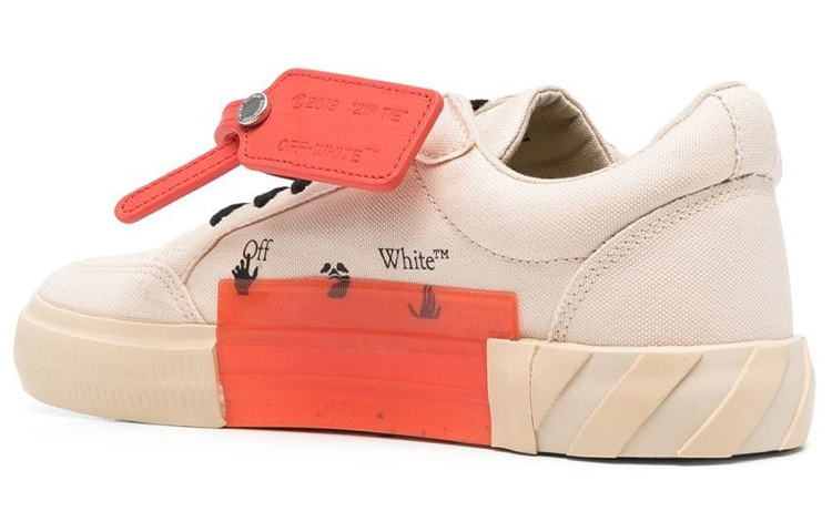 Shop (W) Off-White Vulcanized Low 'Beige' Sepatu Kasual Pria/Awan Beigie. OWIA272S23FAB0026161