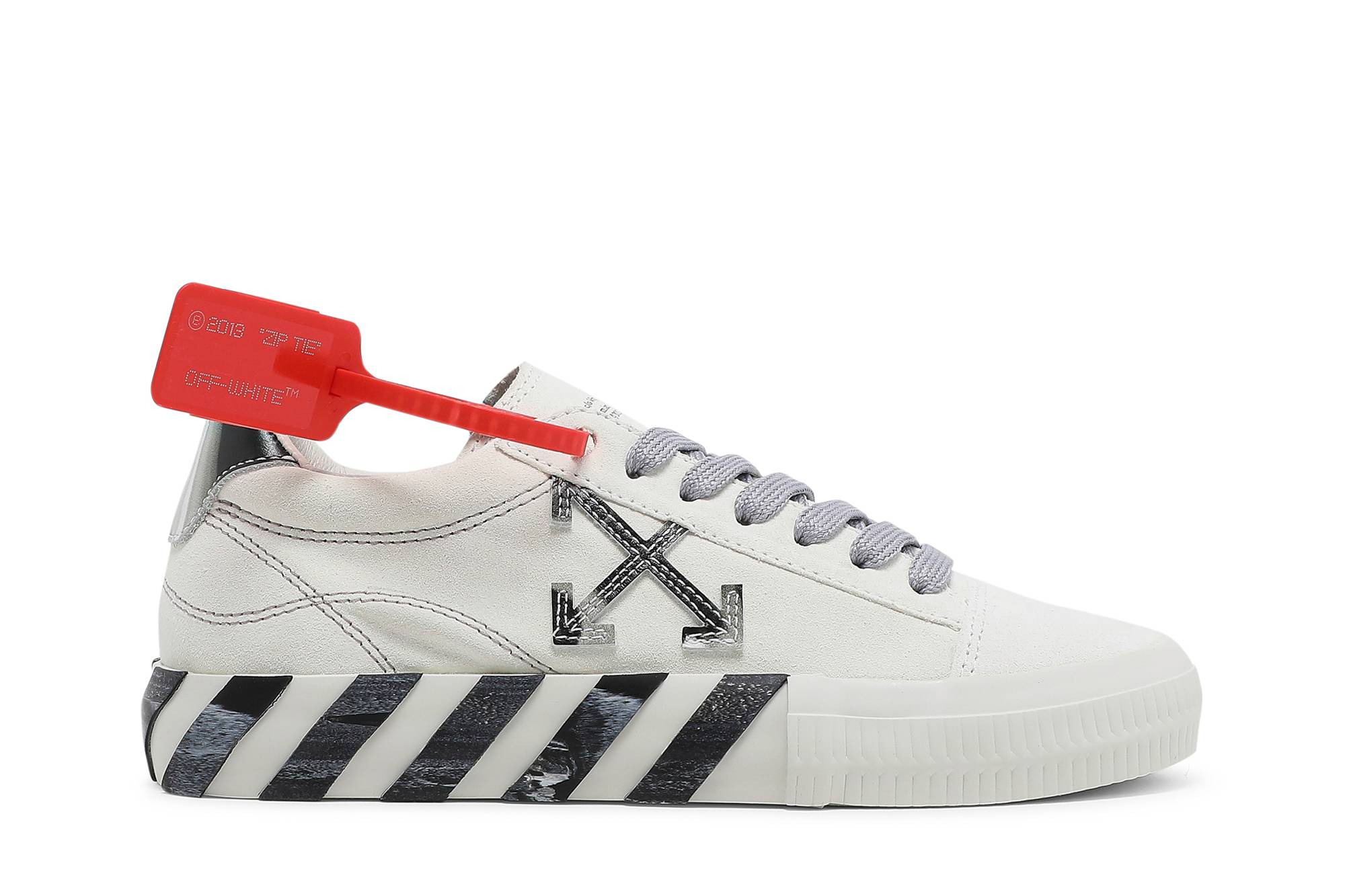 Buy (W) Off-White 白色黑色低帮板鞋 OWIA178R21LEA0010109