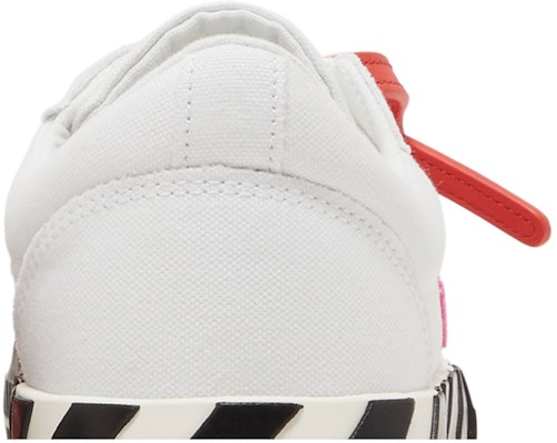 (W) Off-White Vulc 白黑紫罗兰运动鞋 OWIA272S23FAB0010132 Sizing (W) Off-White Vulc 白黑紫罗兰运动鞋 OWIA272S23FAB0010132