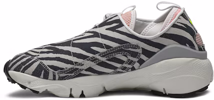 Shop (女款)Olivia Kim x Nike Air Footscape 'No Cover' CK3321-100
