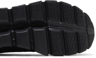 (W) On Cloud 5 Impermeable 'Todo Negro' 59-98838 Sizing (W) On Cloud 5 Impermeable 'Todo Negro' 59-98838