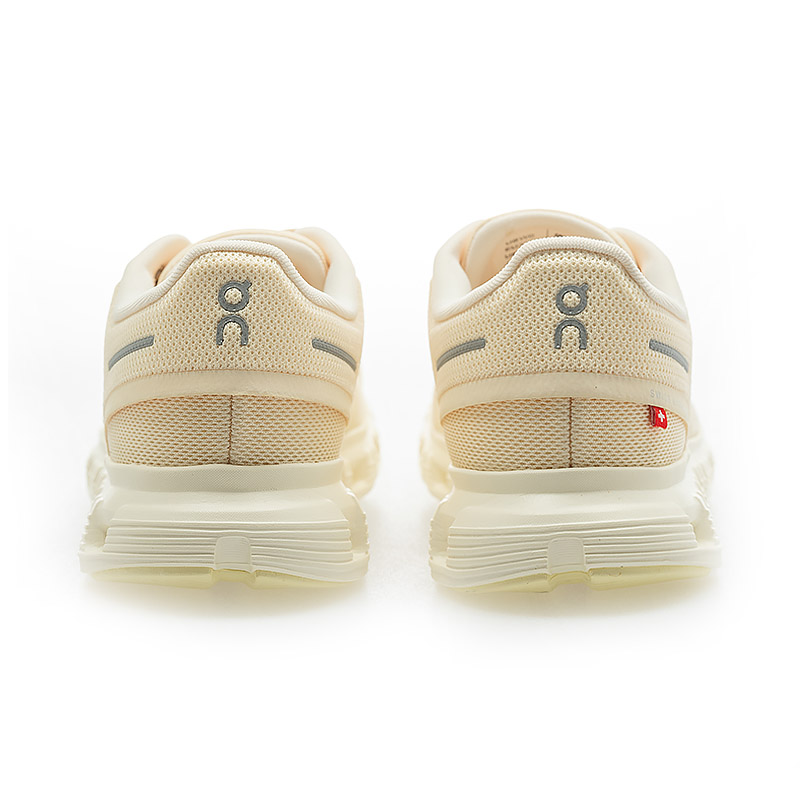 Lookbook (W) On Cloud 6 运动鞋 ON3WF10064297