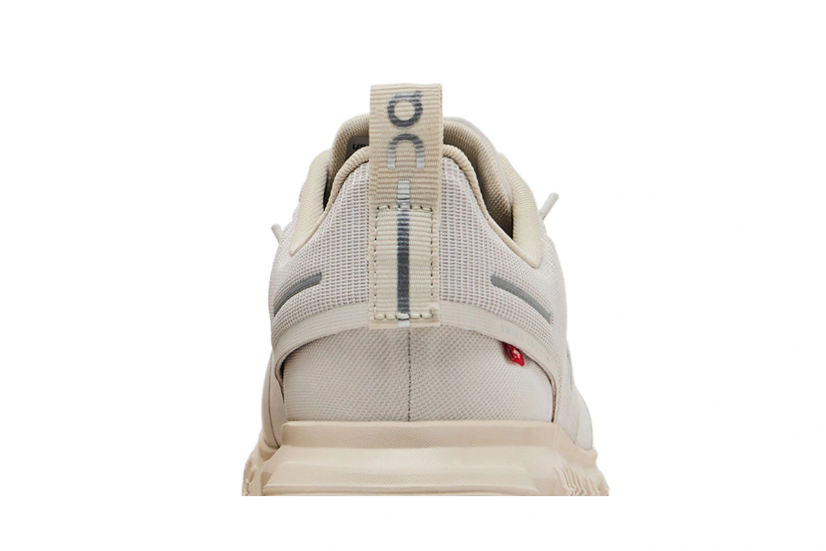 (Women) On Cloud 6 Waterproof 'Pearl Cream'