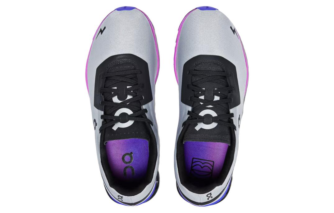 Lookbook On昂跑 Cloudflash Sensa 防滑耐磨 低幫 跑步鞋 女款 灰粉