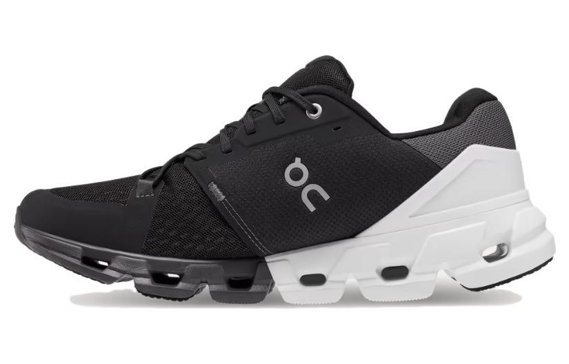 Buy (W) On Running Cloudflyer 4 宽版 '黑白款' 运动鞋 81.98663