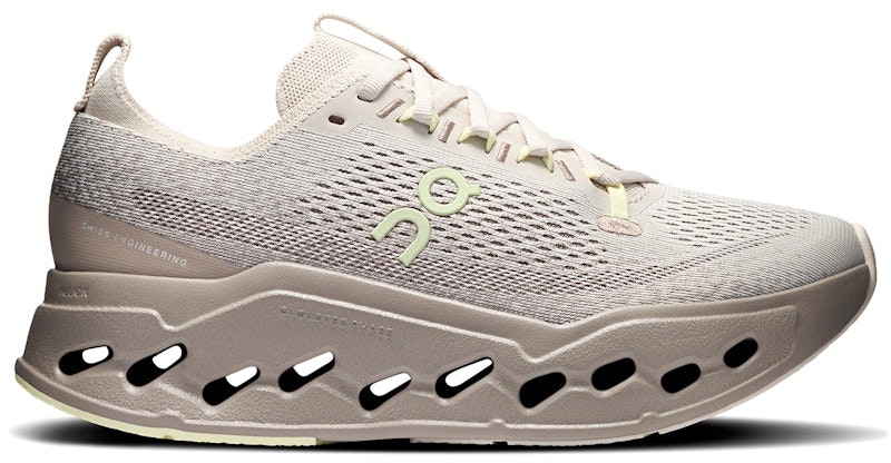 women-on-cloudsurfer-max-pelican-limelight-3-wf-30224729