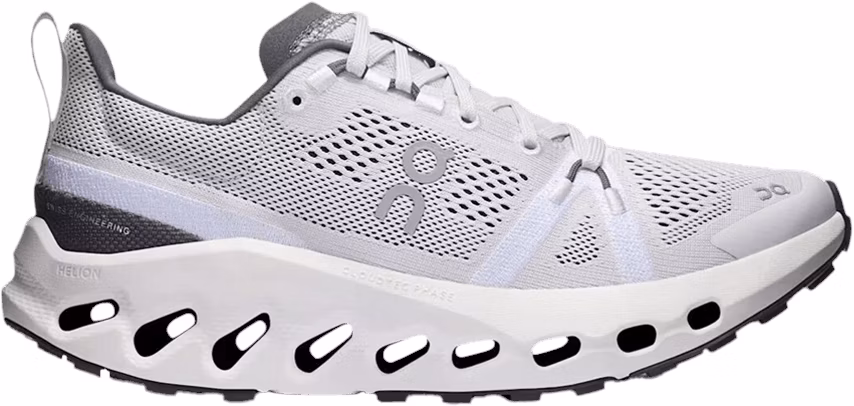 women-on-cloudsurfer-trail-frost-white-3-we-10100622