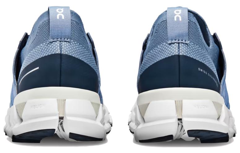 Shop (W) Cloudswift 3 "金属" 跑鞋 3WD10451199