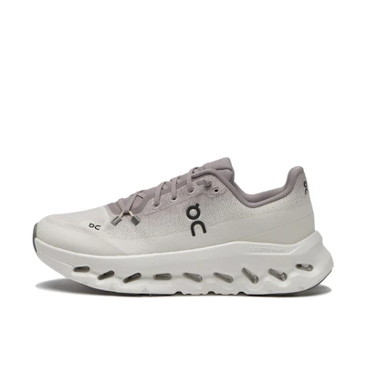 (W) On Cloudtilt Sneakers