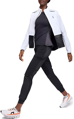 (W) On Running 复古运动夹克 黑/白 配logo印花 1WE10370462 Shop (W) On Running 复古运动夹克 黑/白 配logo印花 1WE10370462