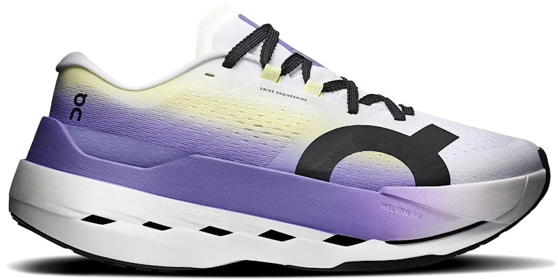 women-on-running-cloudboom-max-white-juniper-3-wf-30180438