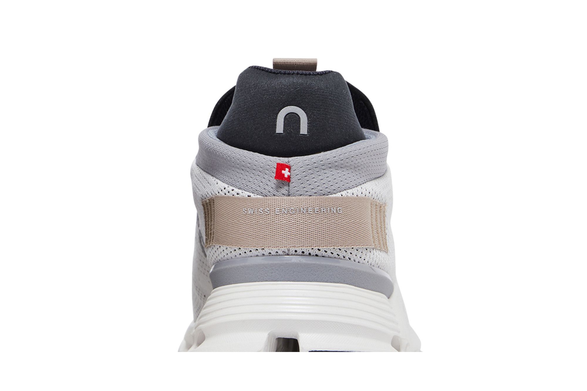 Sizing (W) On Running Cloudnova Weiß Sand 26-98488