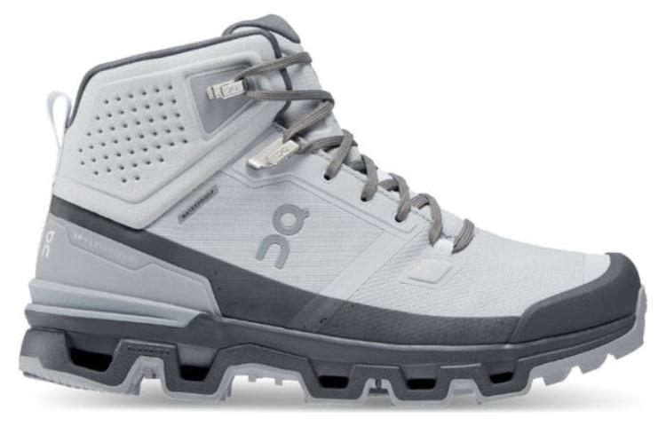 Lookbook (W) On Running Cloudrock 2 Waterproof ''Grigio Bianco'' 63.98608
