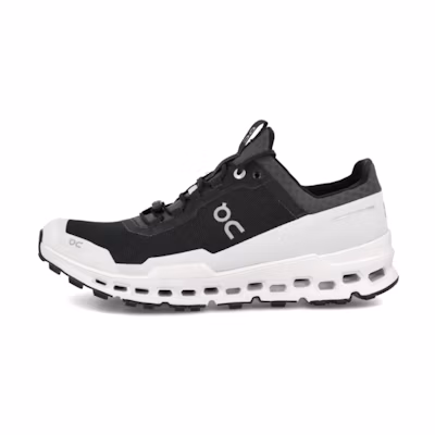 (W) On Running Cloudultra Black White