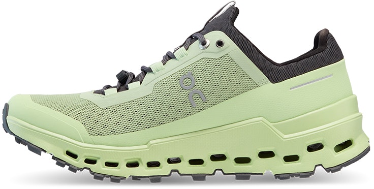 women-on-running-cloudultra-green-vine-meadow-44-99043