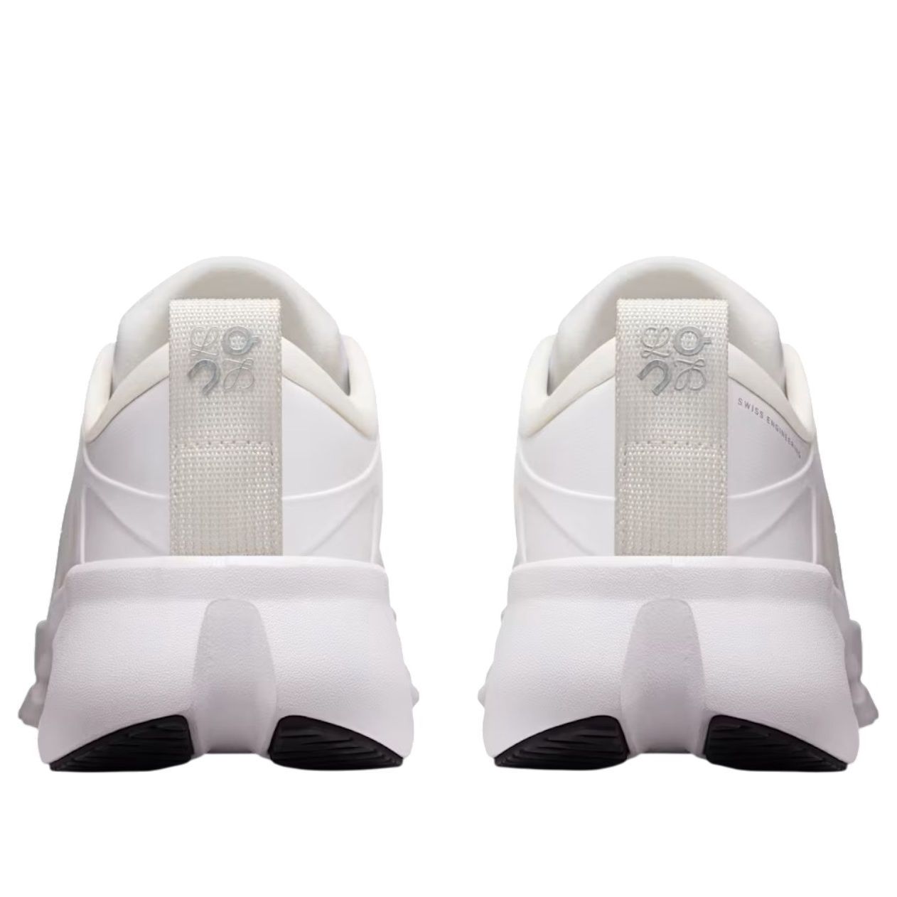 Purchase (W) On Running x LOEWE Cloudsolo 'Putih Abu-Abu Terang' 3WF30604607