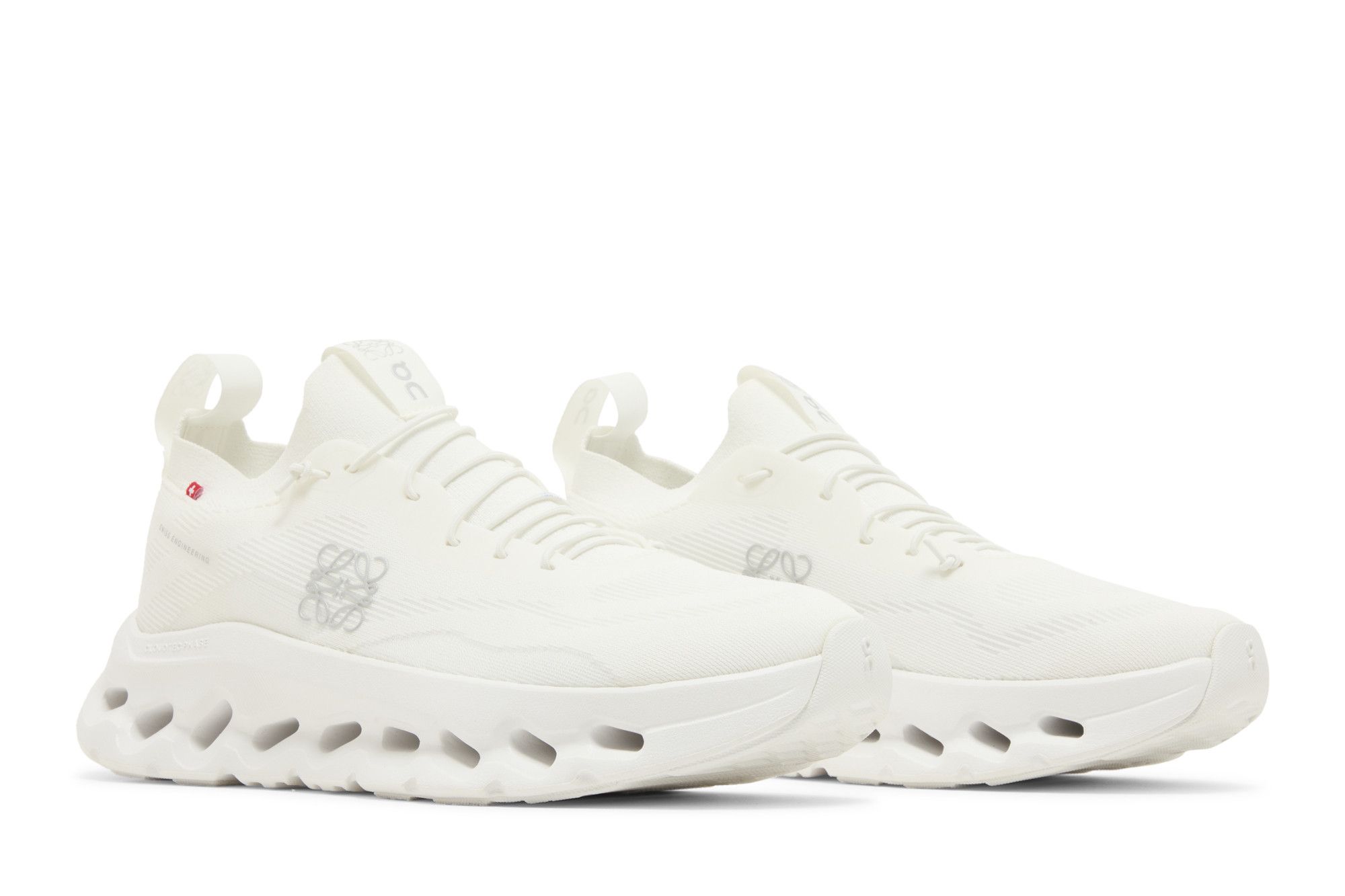 Cheap (W) On Running x LOEWE Cloudtilt 休閒低筒白色鞋 3WD30310108
