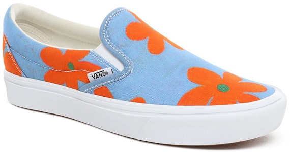 Vans X INES COMFYCUSH Biru VN0A3WMDSXJ Lookbook Vans X INES COMFYCUSH Biru VN0A3WMDSXJ