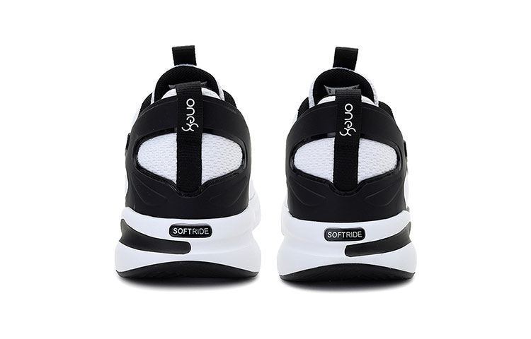 Shop (W) プーマ x ワンエイト ヴィラット コ―リ ソフトライド リフト (ブラック/ホワイト) 194837-02