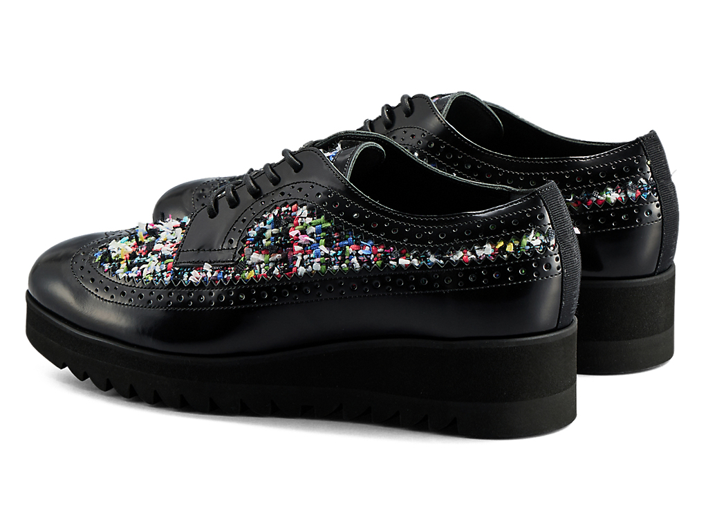 Shop (W) オニツカタイガー THE ONITSUKA ブローグ ブラック/ディレクワイヤブルー 1182A679-001