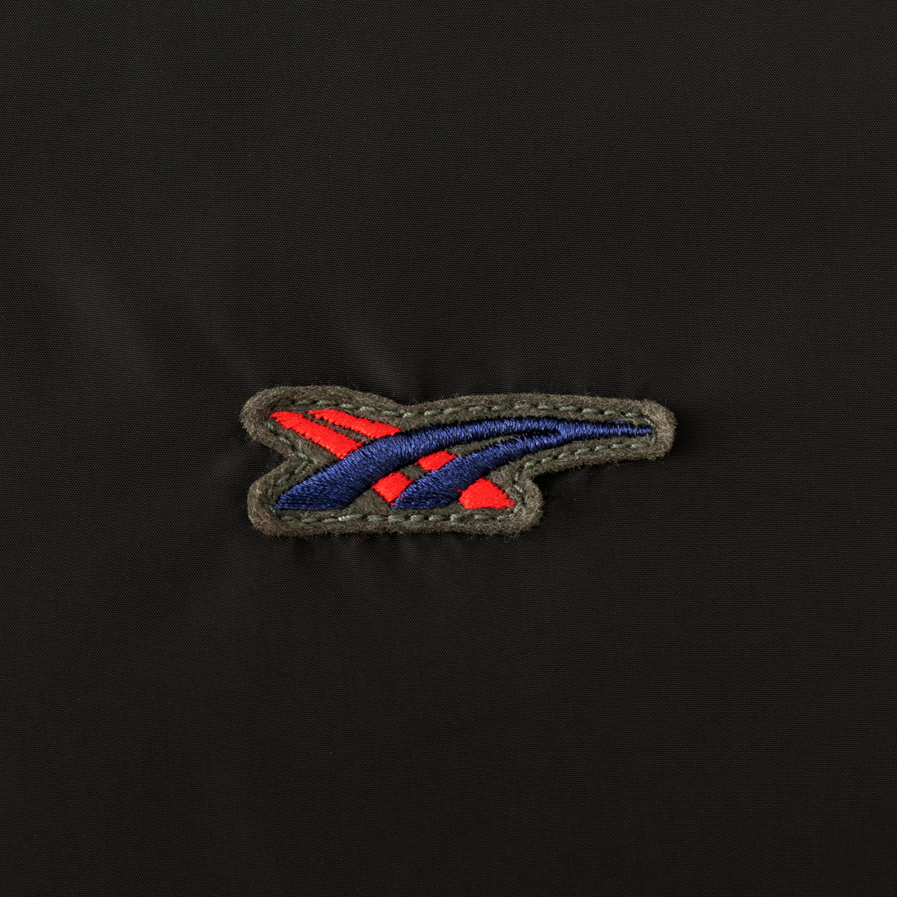 Purchase (W) Onitsuka Tiger WS Blouson Jaket Hitam Hoodie Stylish Desain Kasual. 2182A872-001