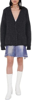 (W) OUR LEGACY Hitam V-Neck Lengan Panjang Cardigan Rajut Polos Sweater W4223WCGM Lookbook (W) OUR LEGACY Hitam V-Neck Lengan Panjang Cardigan Rajut Polos Sweater W4223WCGM