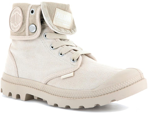 (W) 팔라디움 배기 베이지 아웃도어 (Palladium Baegi Beige Auteodoo) 92353-221-M Lookbook (W) 팔라디움 배기 베이지 아웃도어 (Palladium Baegi Beige Auteodoo) 92353-221-M