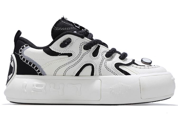 (W) Palladium Hello Kitty Low Top 'Black Grey' 圖 2