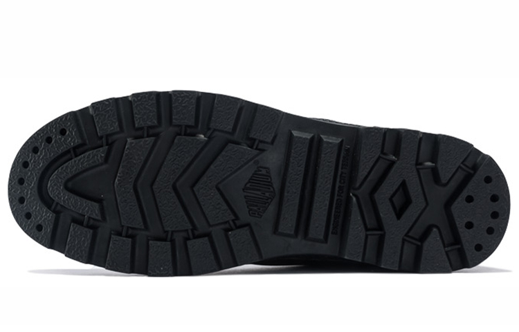 Shop Palladium Pallabosse Lo Cuff 文藝耐磨防滑低筒馬丁靴 女款 黑色