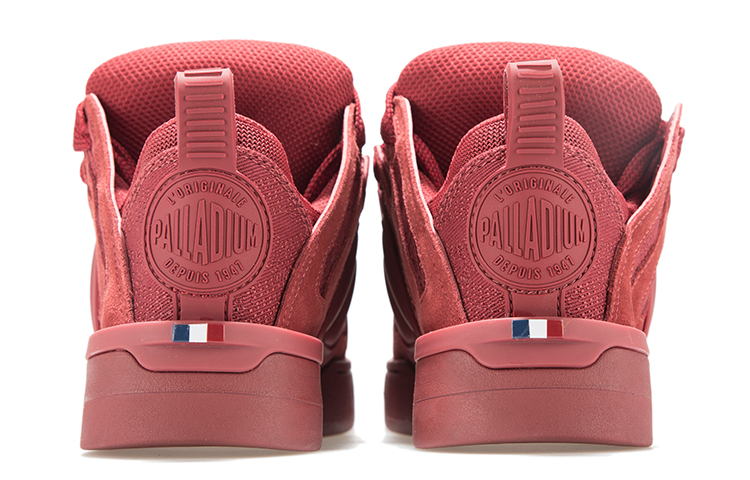 Shop 帕拉丁新年版女款红色低帮滑板鞋