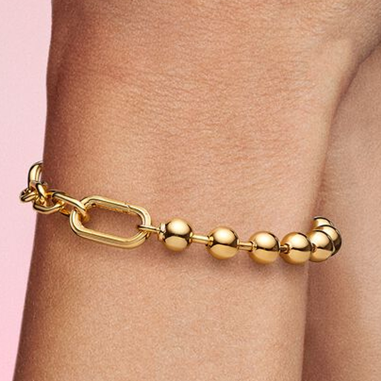 Shop (W) パンドラ チャーム ブレスレット ゴールド アロイ ジュエリー。 562793C00