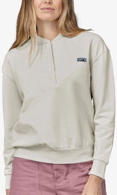 (Women) Patagonia Loose Fit Badge Print Long Sleeve Sweatshirt 26355 Lookbook (Women) Patagonia Loose Fit Badge Print Long Sleeve Sweatshirt 26355