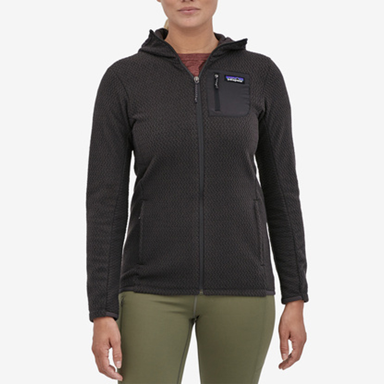 Lookbook (W) Chaqueta con capucha ligera y transpirable Patagonia R1 Air. 40260