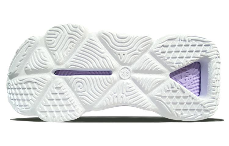 Lookbook (W) Peak Taiji Sandal Geser 'Putih' ET32818L