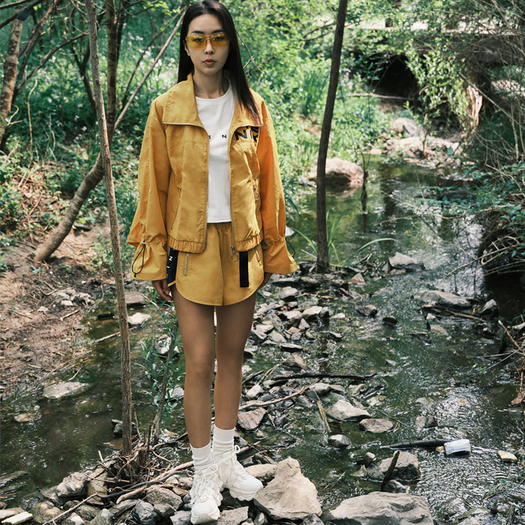 Details for (W) 페닉스 슬림 핏 레터 프린트 캐주얼 자켓 PCEW2WT08