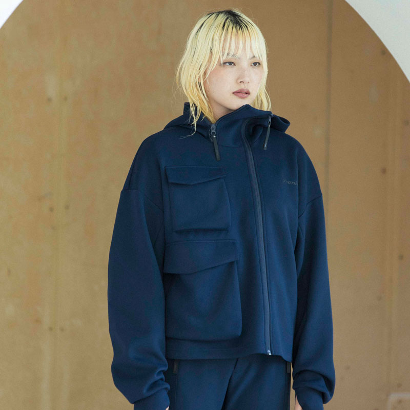 Shop (W) Phenix 都會系列純色織布連帽拉鍊外套 PC962KT14