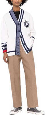 (W) PINKO FW22 白色条纹宽松针织开衫长袖上衣. 1G1746Y85FCEB Lookbook (W) PINKO FW22 白色条纹宽松针织开衫长袖上衣. 1G1746Y85FCEB