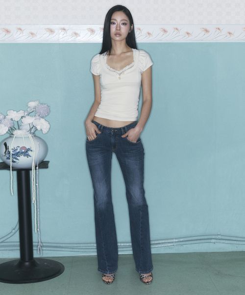 Order (W) Sila Jangan Ikut 25 Vintage Washed Boot-Cut Jeans Denim (Biru) PNBEPT004BL